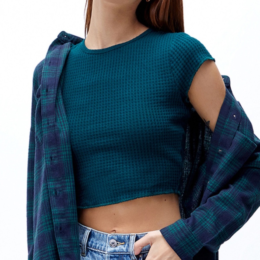 PacSun blue cropped t-shirt, size M